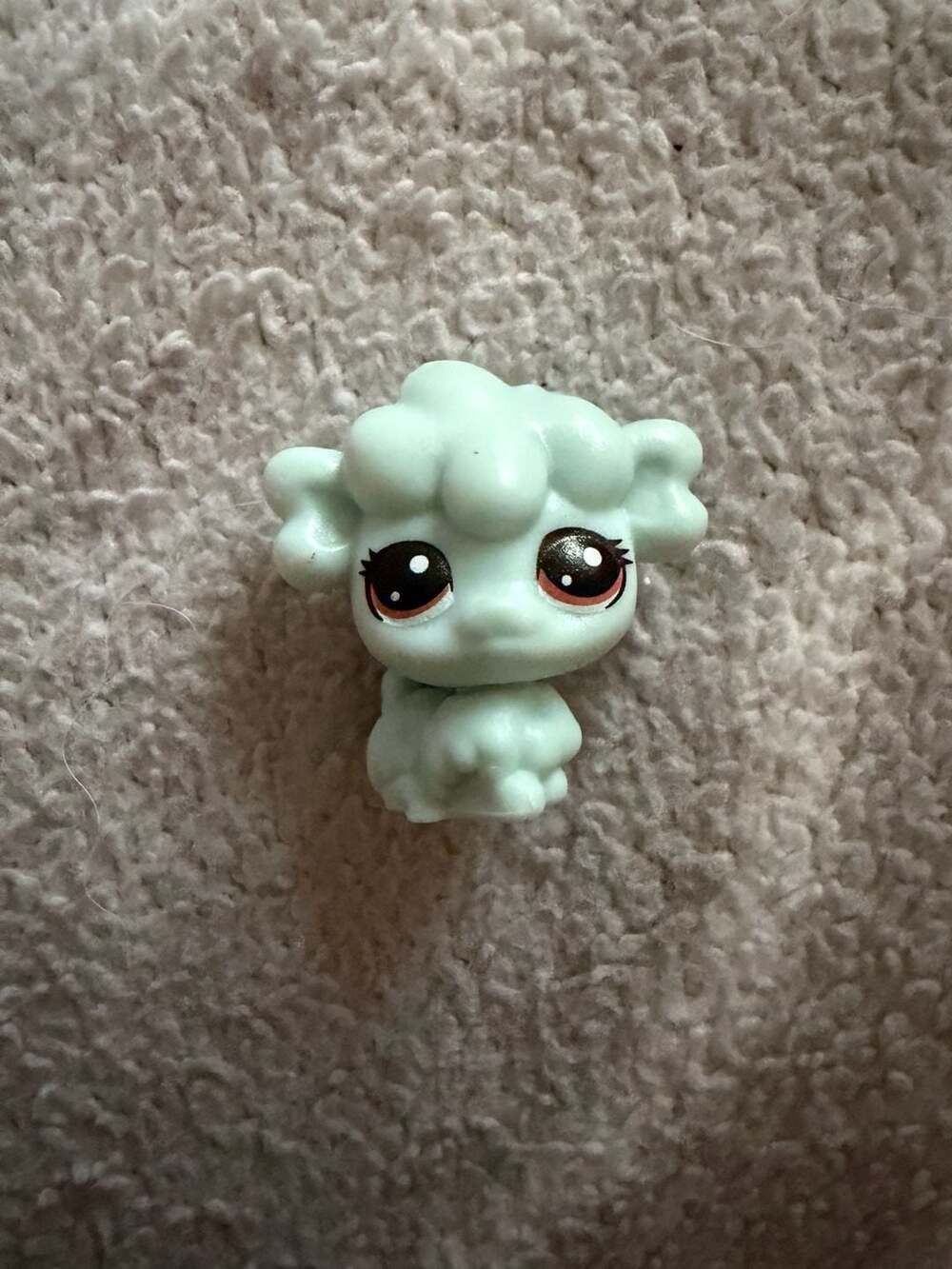 Hasbro Littlest Pet Shop Mini Scale Pet Sheep Lamb Mint Green Figure